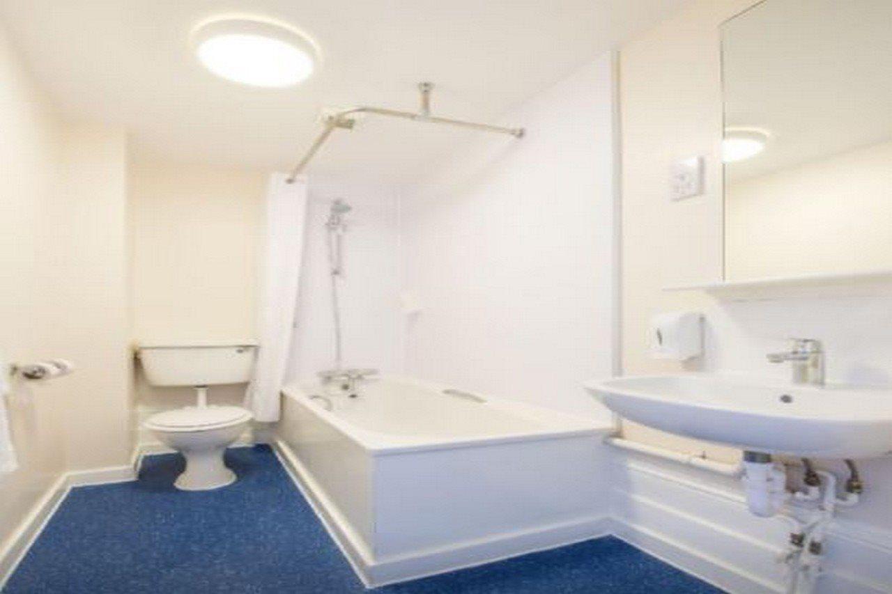 Travelodge Tunbridge Wells Exterior photo